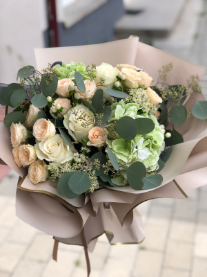 Buchet de flori hortensie - imagine 1